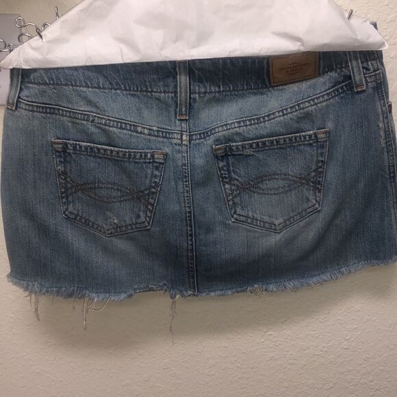 Blue Jean skirt Abercrombie and Fitch - Picture 2 of 2